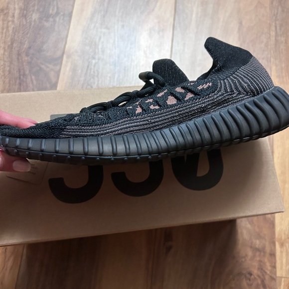Yeezy 350 V2 knit black brand NEW - Picture 5 of 10